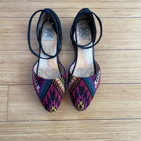 Handmade Women-Owned Woven Multicolor Pointed Toe Flats - Picture 2 of 7